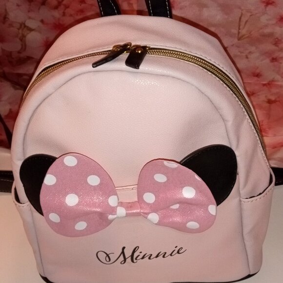 DISNEY DANI MINNIE MOUSE PINK MINI BACKPACK - Picture 2 of 11
